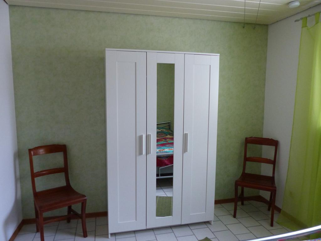 Anja'S Ferienwohnung Alken Ngoại thất bức ảnh